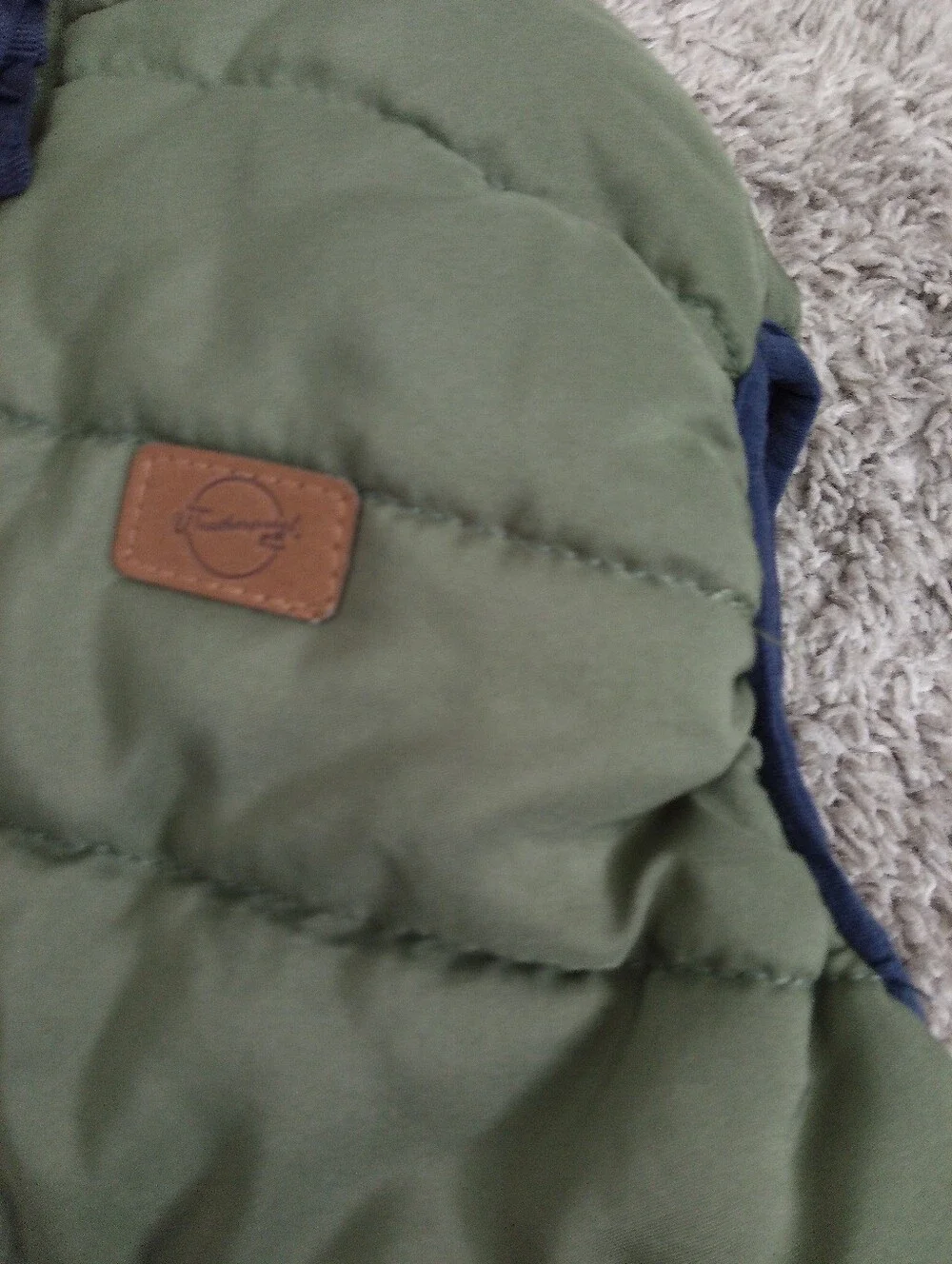 Toddler Boys Vintage Olive Puffer Vest and Navy Jogger Pants Set Size 3T
